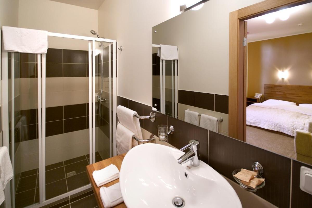 Hotel Viesnica Atputa Cēsis Esterno foto
